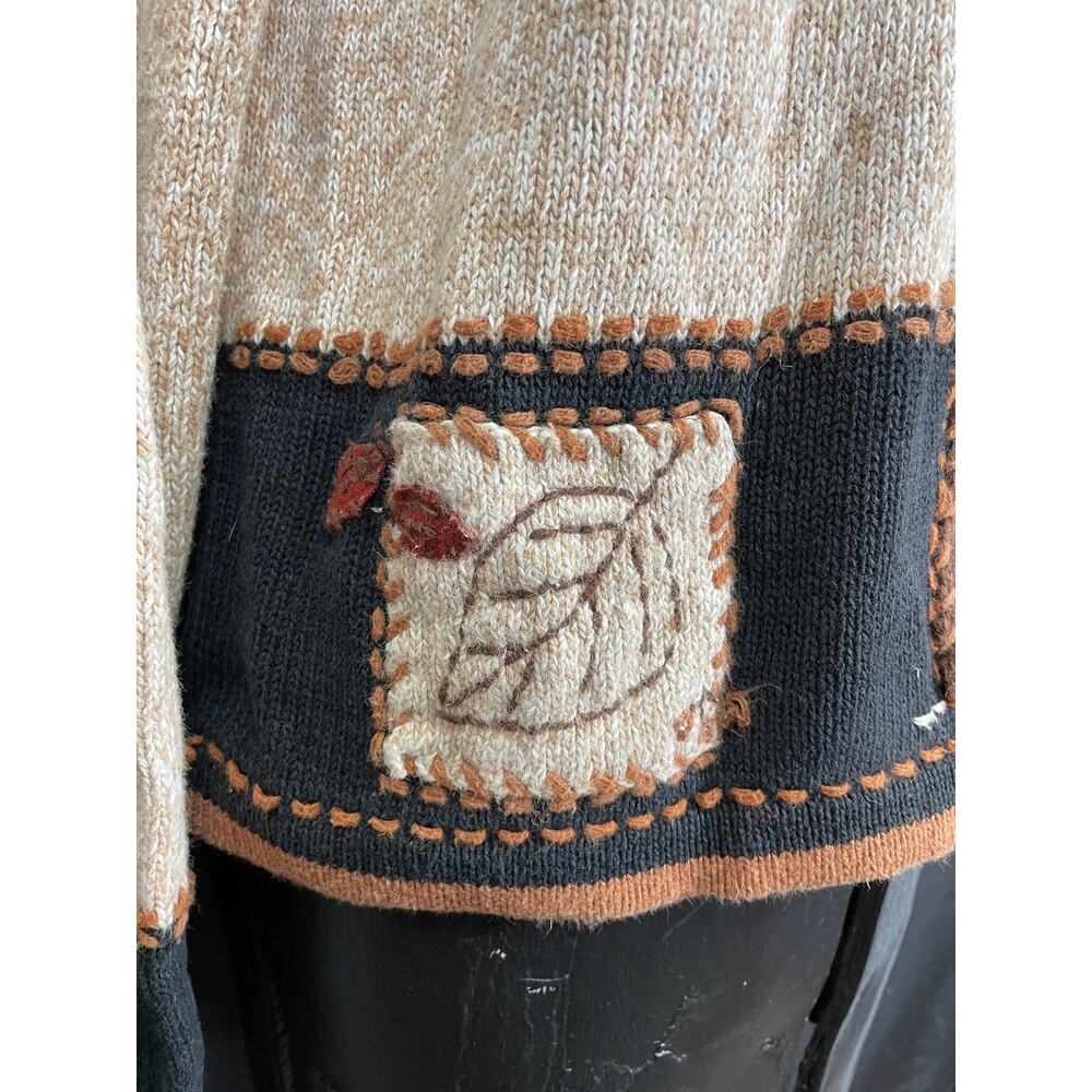 Vintage Cabin Creek Fall Autumn Sweater Adorned with Leaves - Picture 6 of 9
